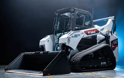 who made the first compact track loader|bobcat loader timeline.